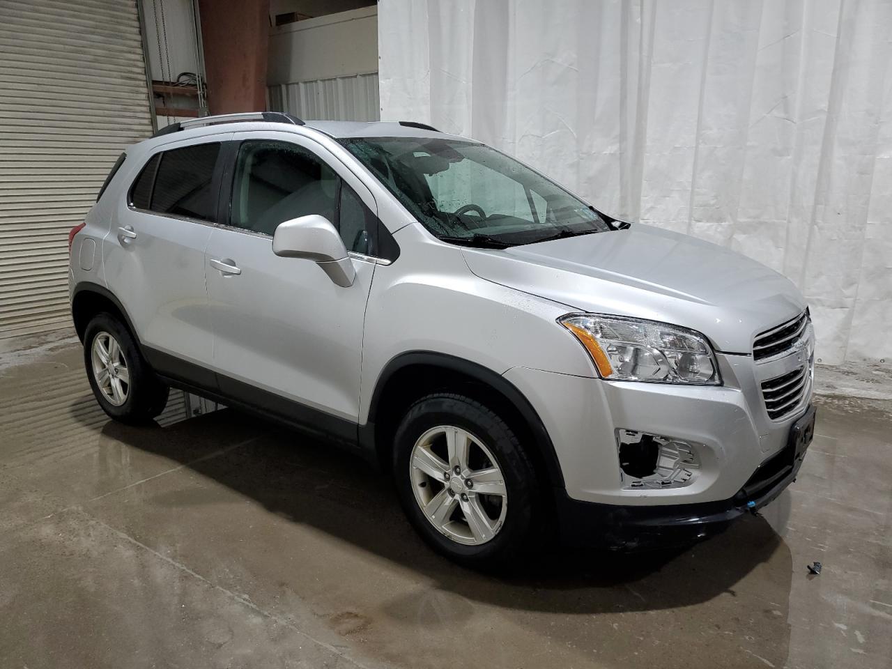 2015 CHEVROLET TRAX 1LT - Image 4