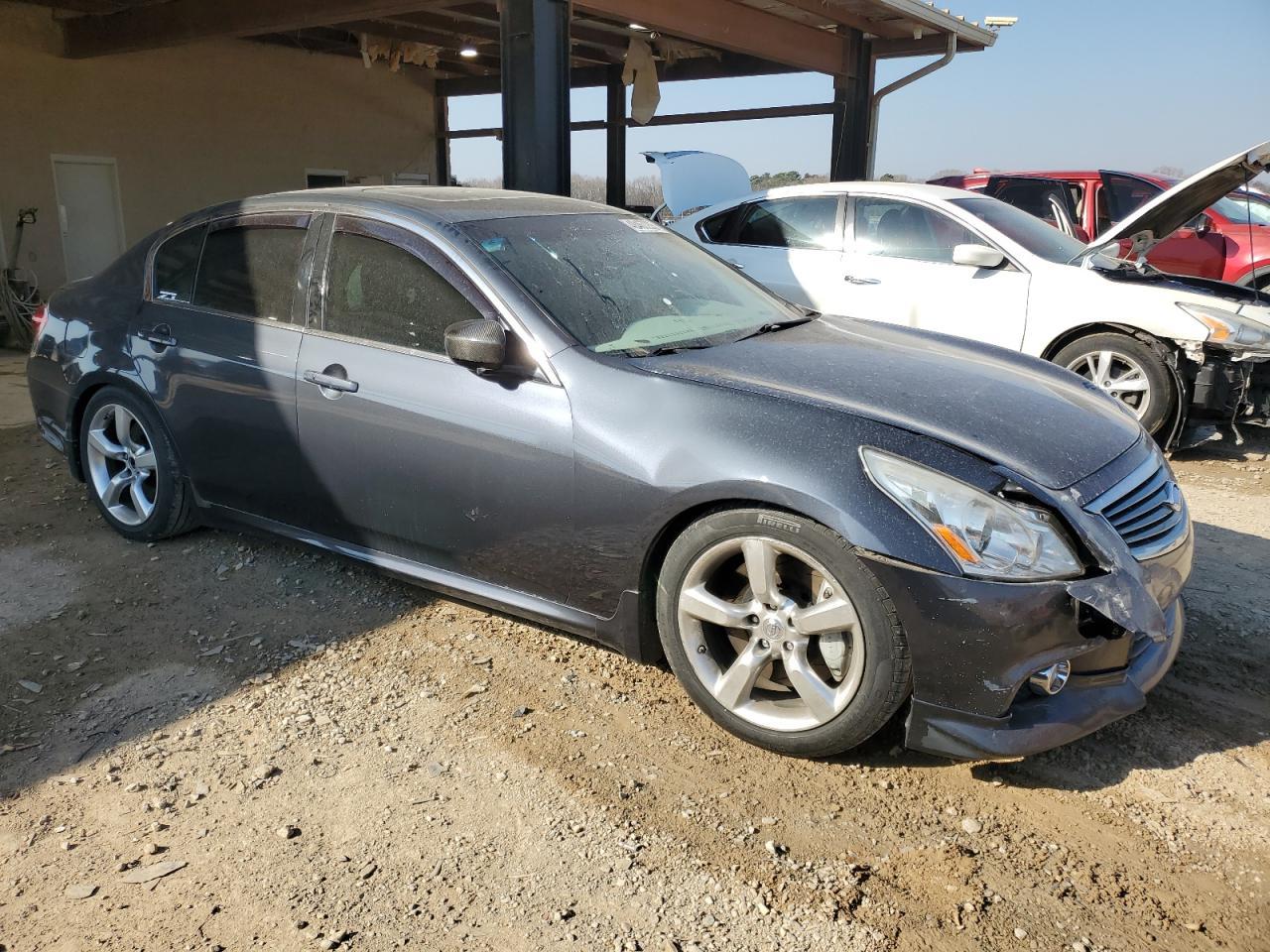2011 INFINITI G37 BASE - Фото 4