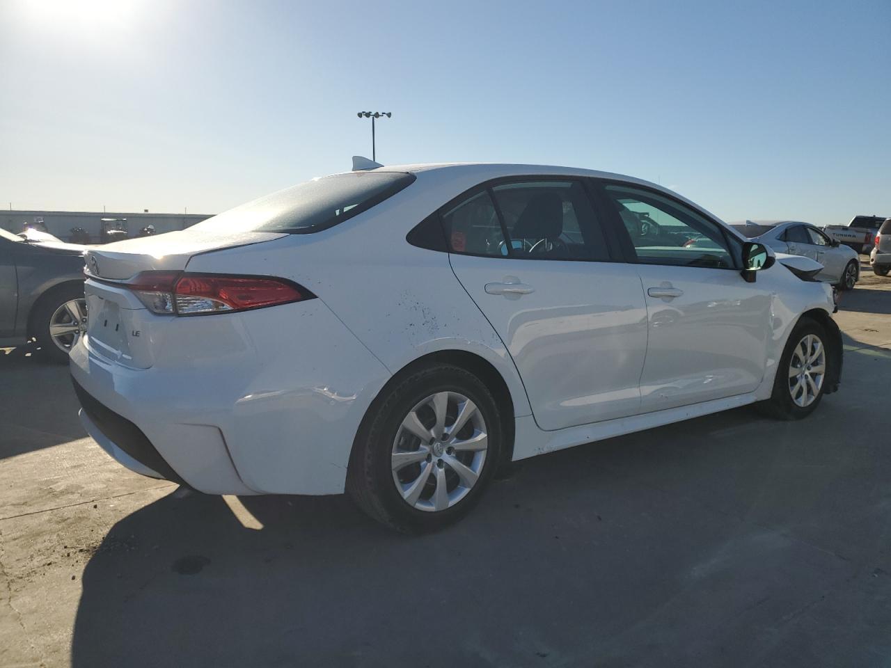 2020 TOYOTA COROLLA LE - Фото 3