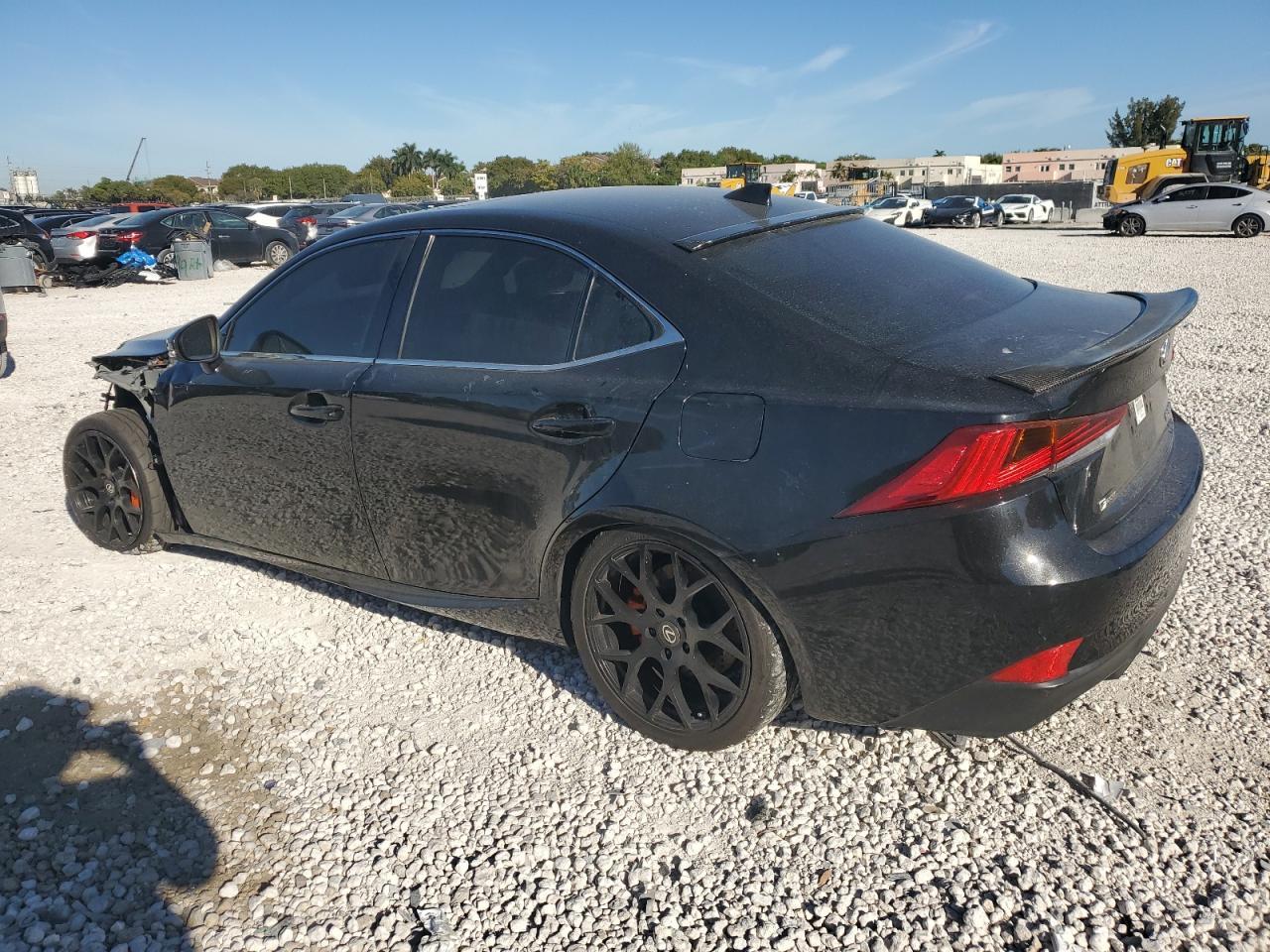2018 LEXUS IS 300 - Фото 2