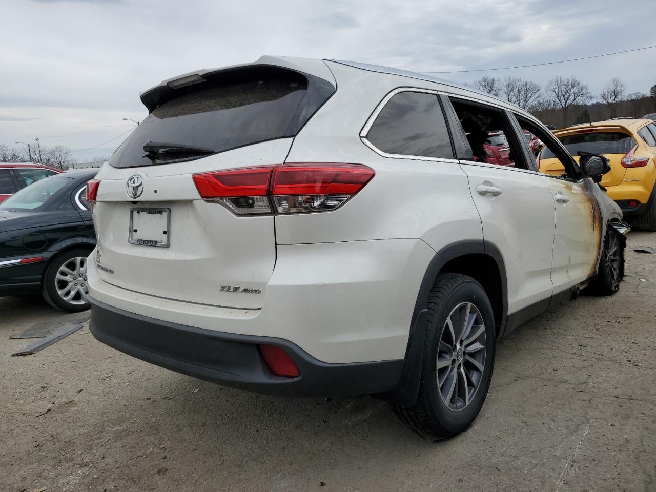 2019 TOYOTA HIGHLANDER - Image 3
