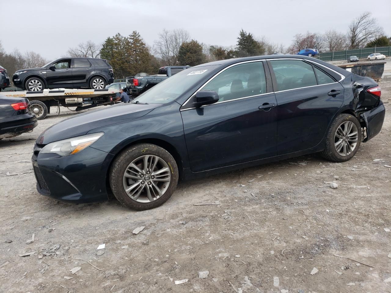 2015 TOYOTA CAMRY LE