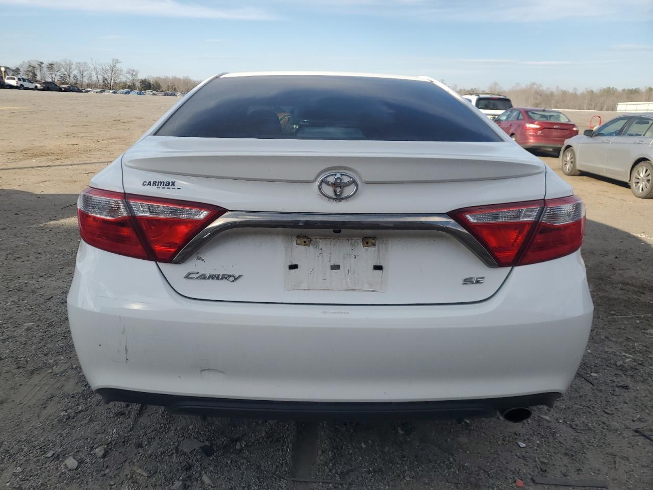 2016 TOYOTA CAMRY LE - Фото 6
