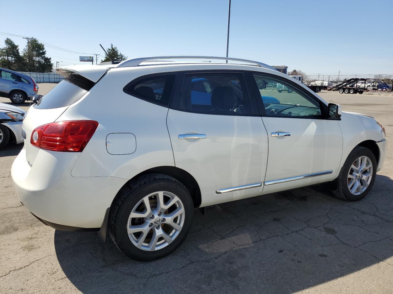2013 NISSAN ROGUE S - Image 3