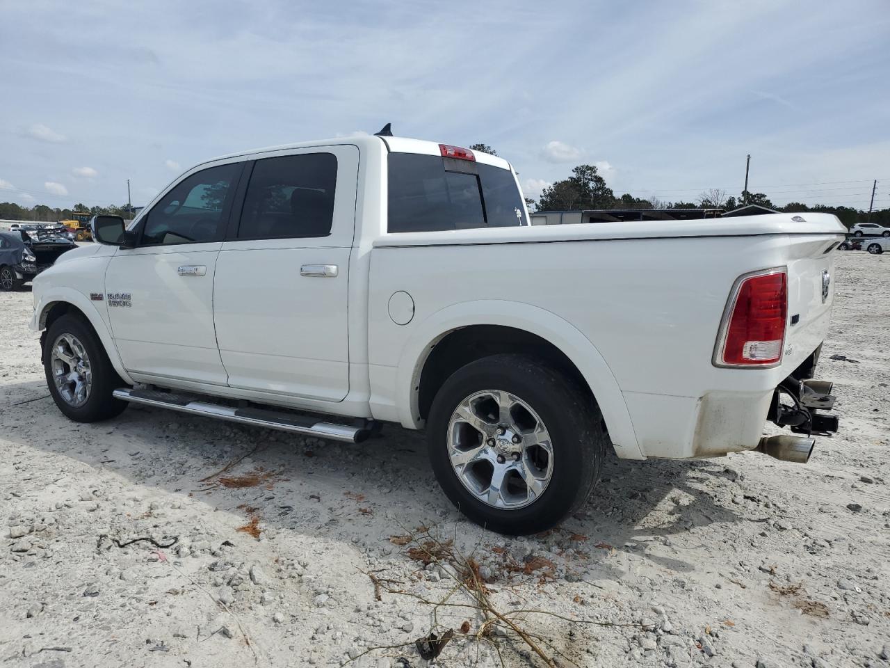 2015 RAM 1500 LARAM - Фото 2