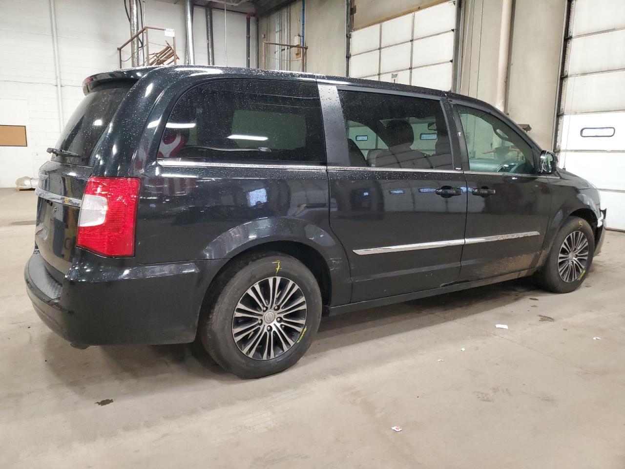 2014 CHRYSLER TOWN & COU - Фото 3