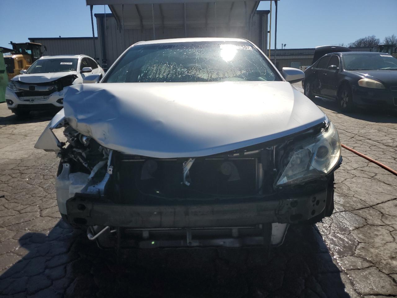 2014 TOYOTA CAMRY L - Фото 5