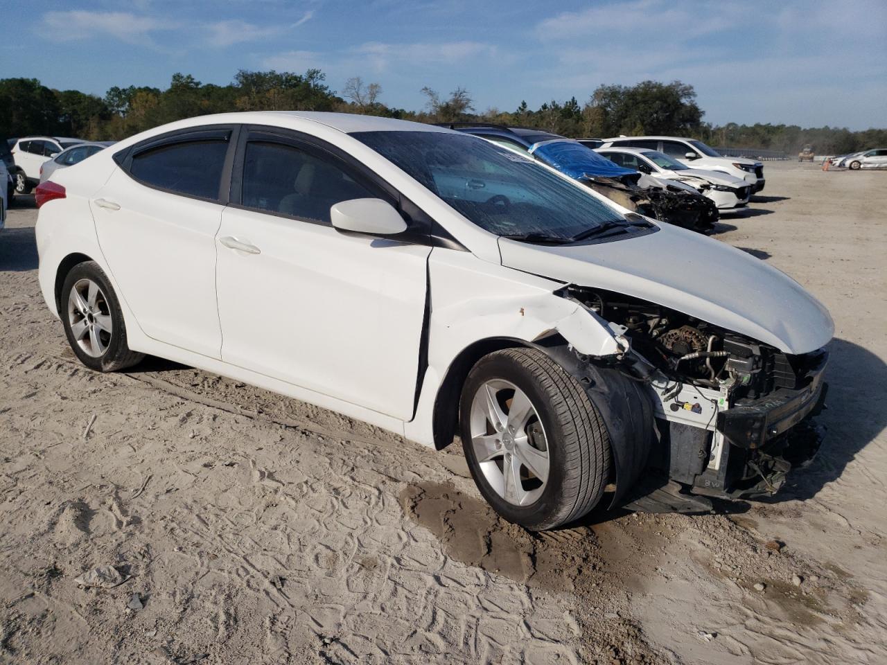 2013 HYUNDAI ELANTRA GL - Image 4