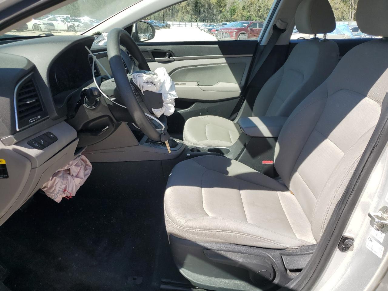 2018 HYUNDAI ELANTRA SE - Image 7