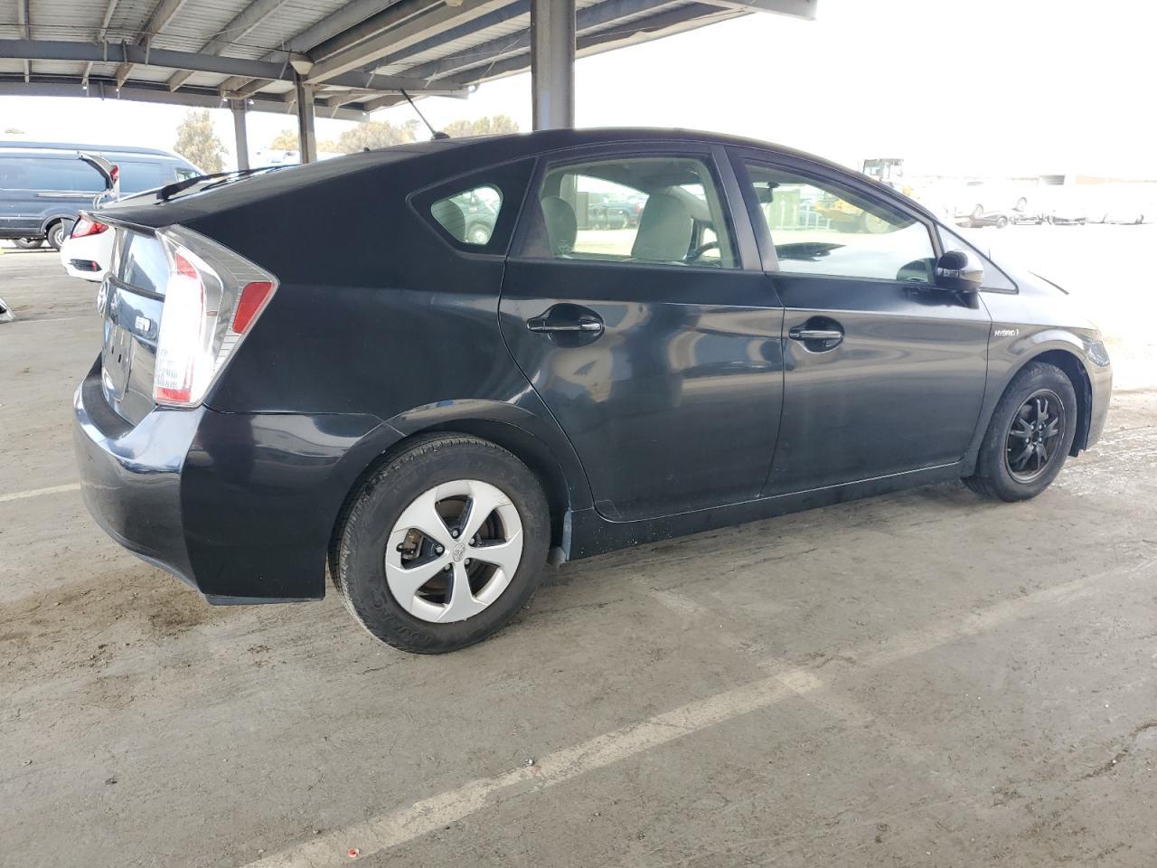 2013 TOYOTA PRIUS - Image 3