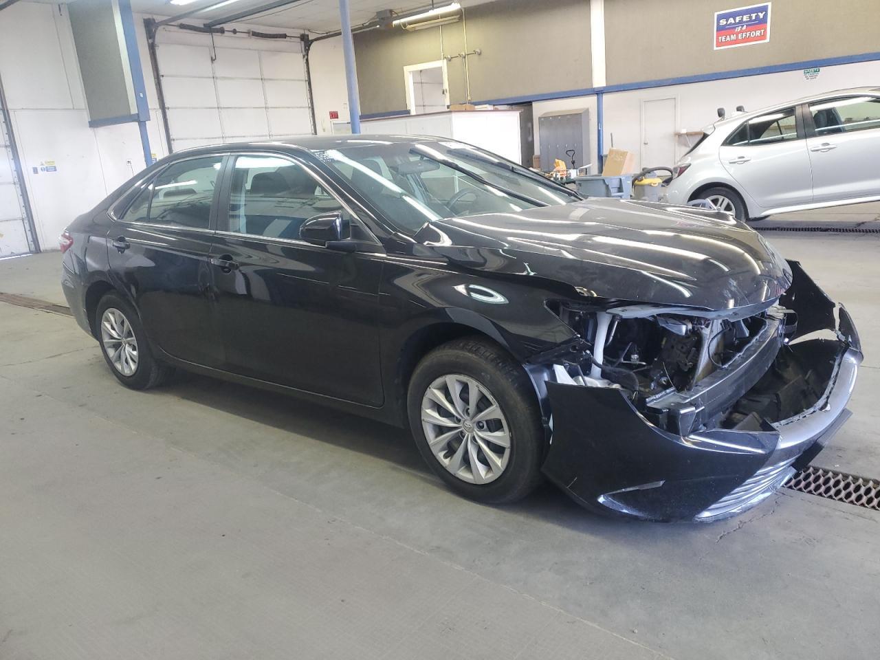 2016 TOYOTA CAMRY LE - Image 4