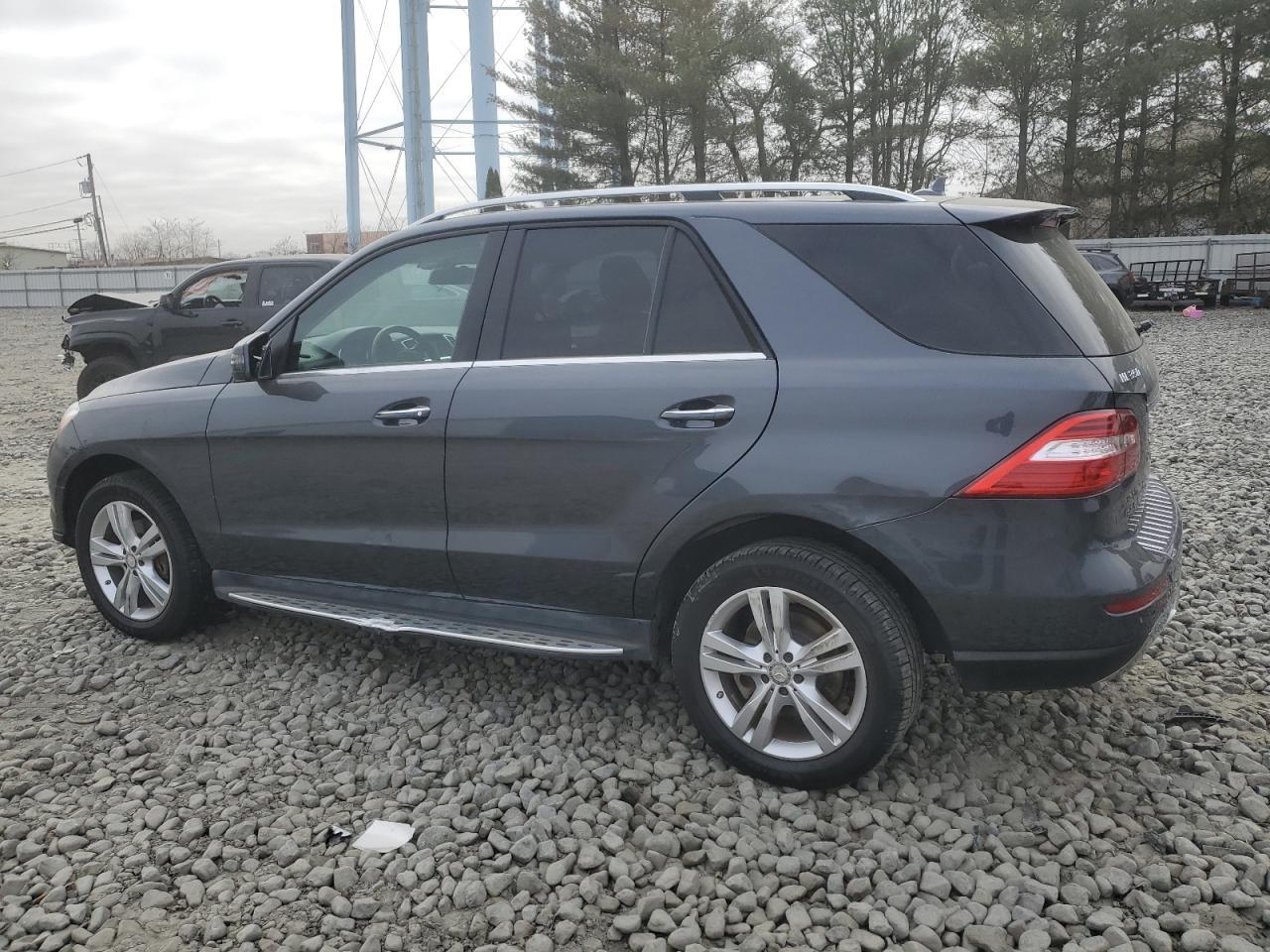 2015 MERCEDES-BENZ ML 350 4MA - Фото 2