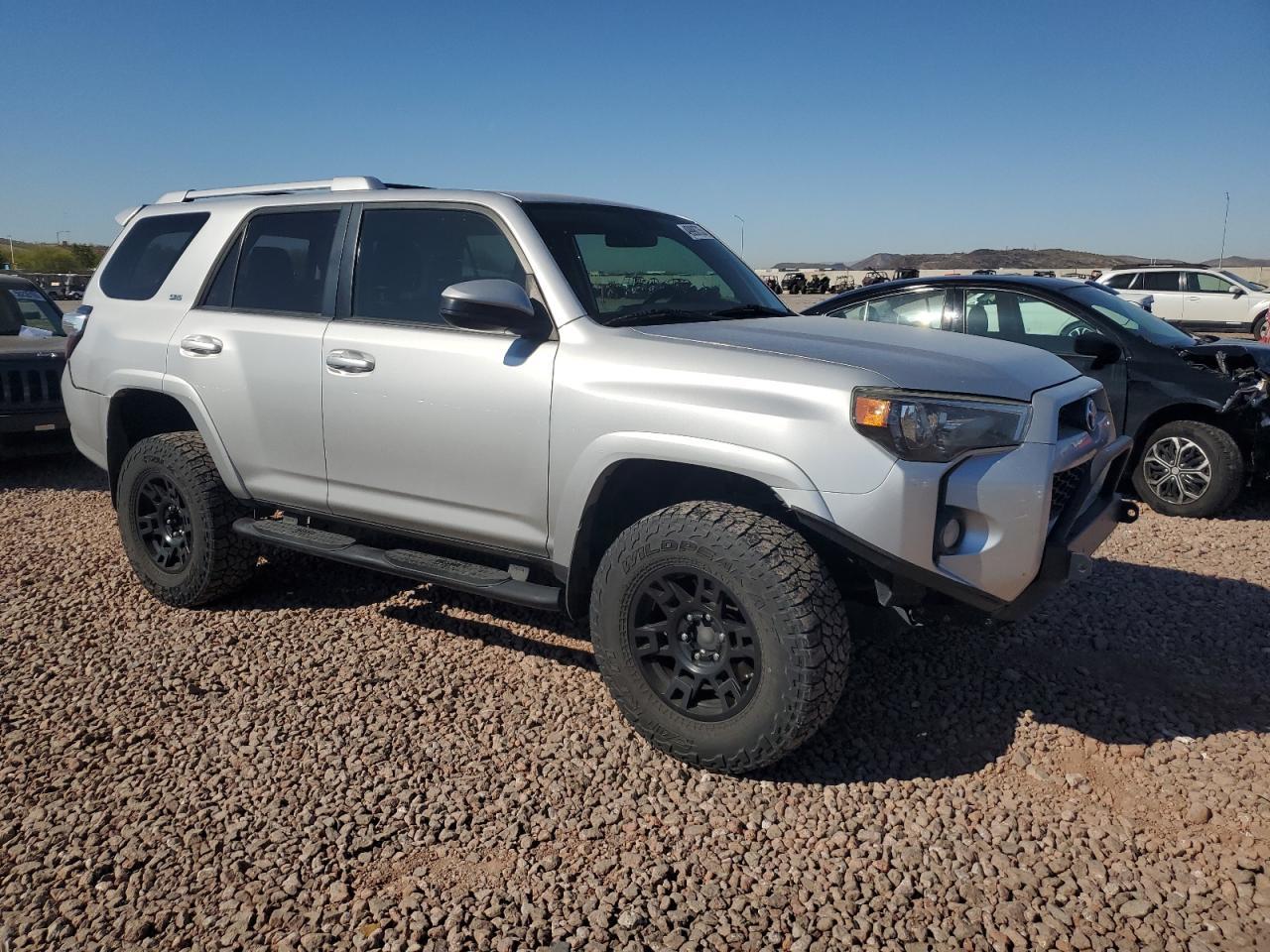 2018 TOYOTA 4RUNNER SR - Image 4
