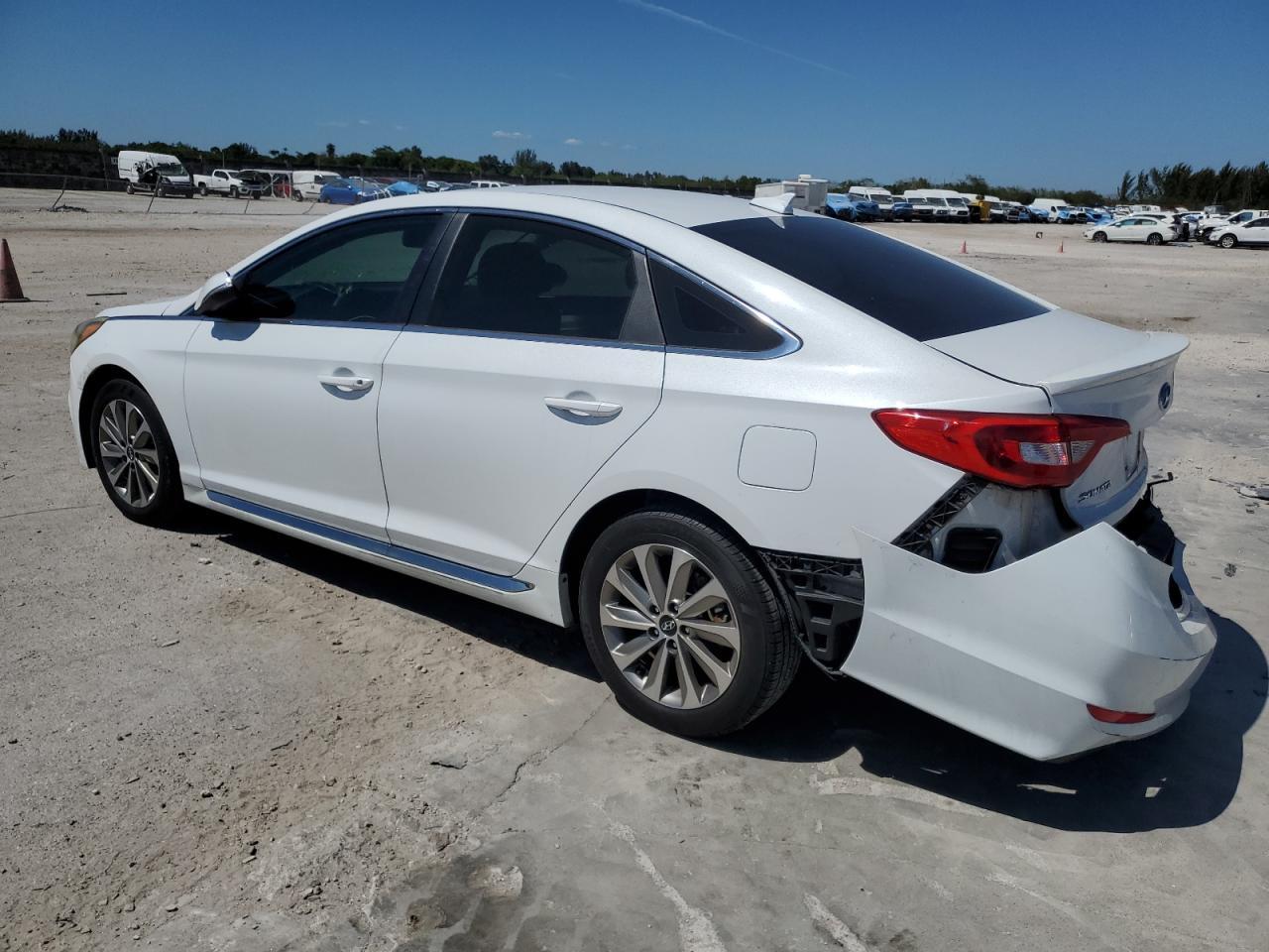 2017 HYUNDAI SONATA SPO - Image 2