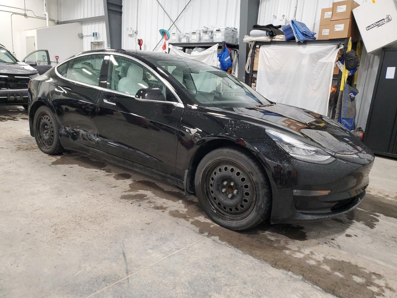 2019 TESLA MODEL 3 - Фото 4