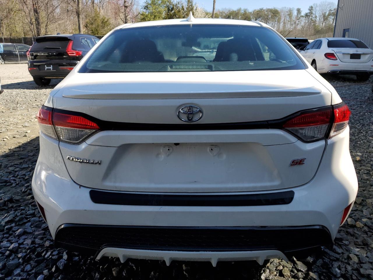 2020 TOYOTA COROLLA SE - Image 6