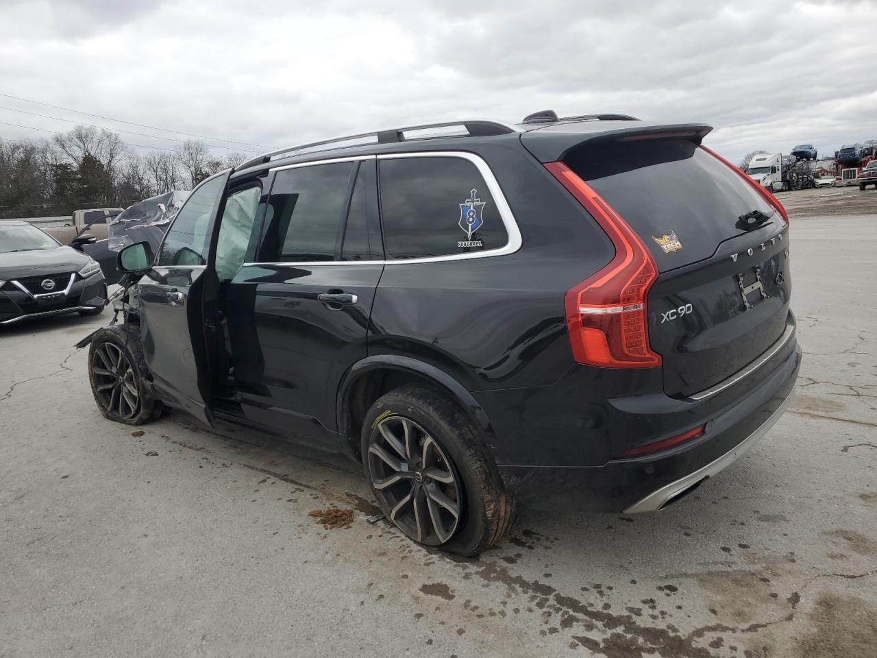 2016 VOLVO XC90 T6 - Фото 2