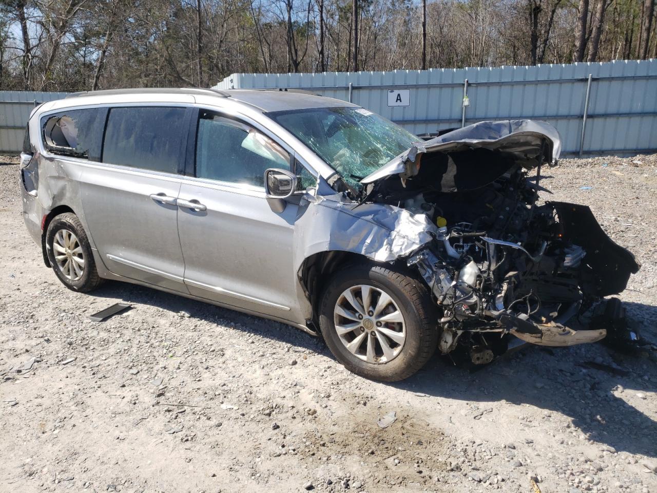 2017 CHRYSLER PACIFICA T - Image 4