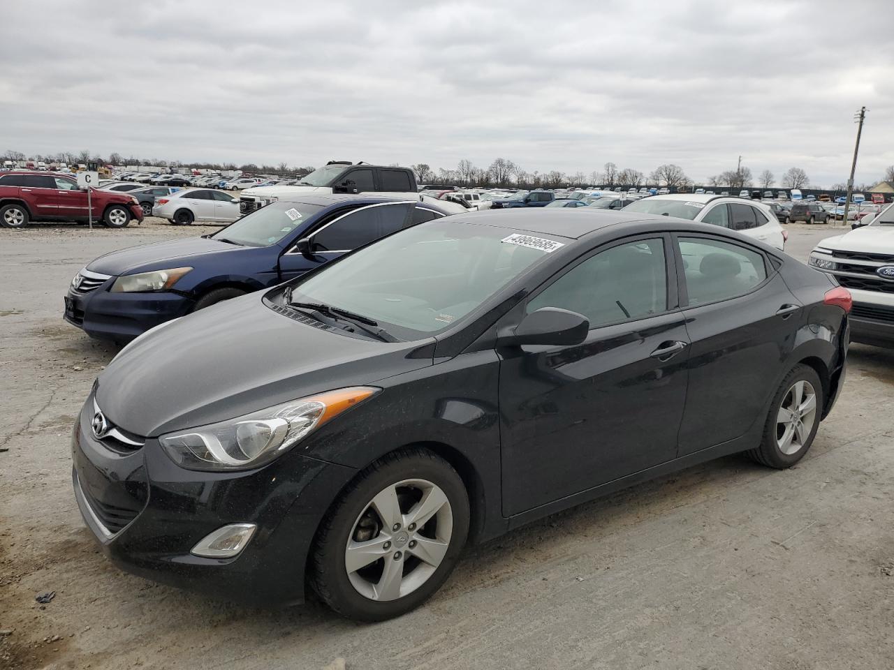 2013 HYUNDAI ELANTRA GL