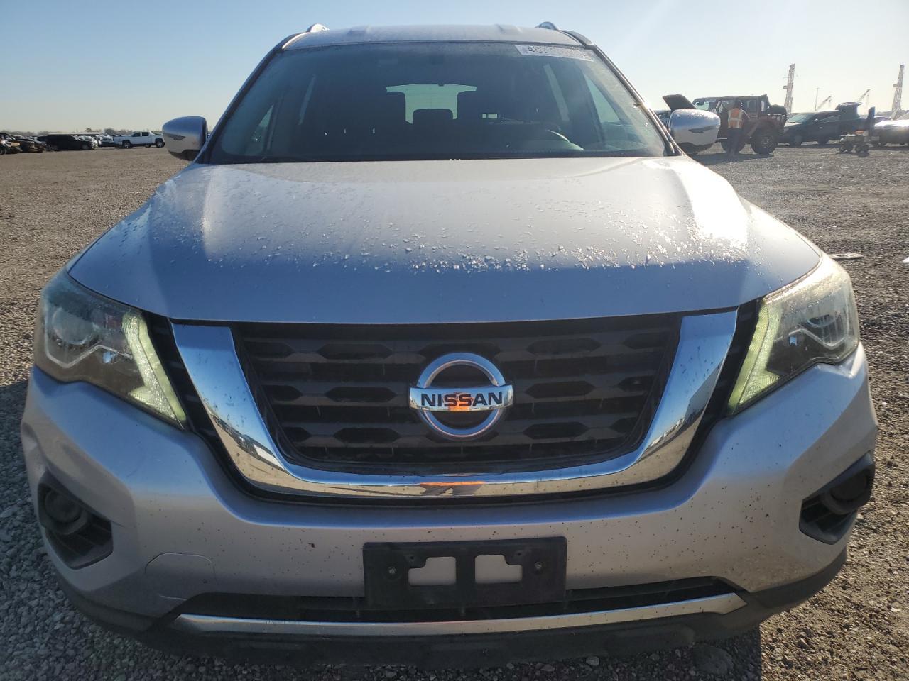 2017 NISSAN PATHFINDER - Image 5