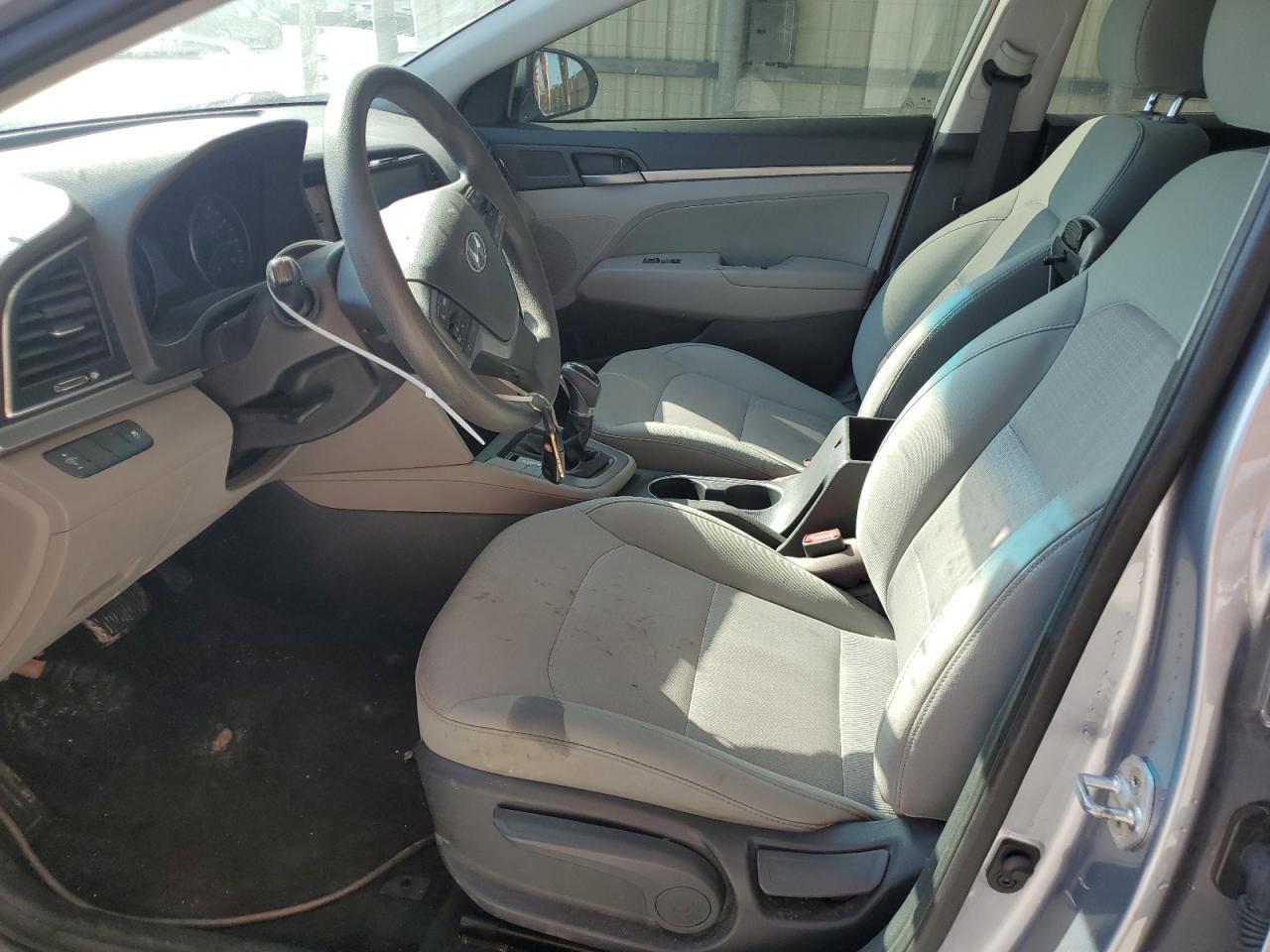 2017 HYUNDAI ELANTRA SE - Image 7