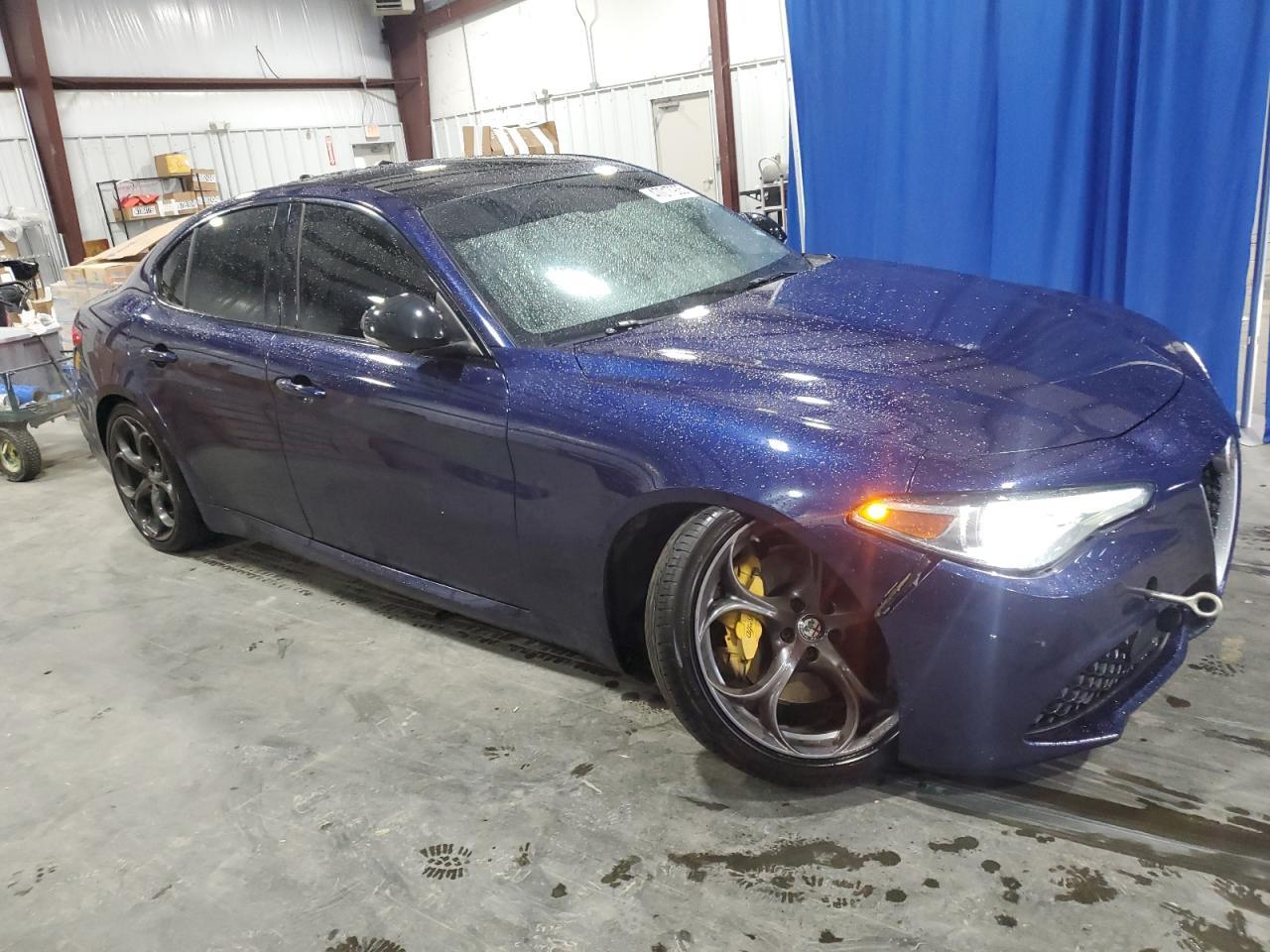 2017 ALFA ROMEO GIULIA TI - Фото 4
