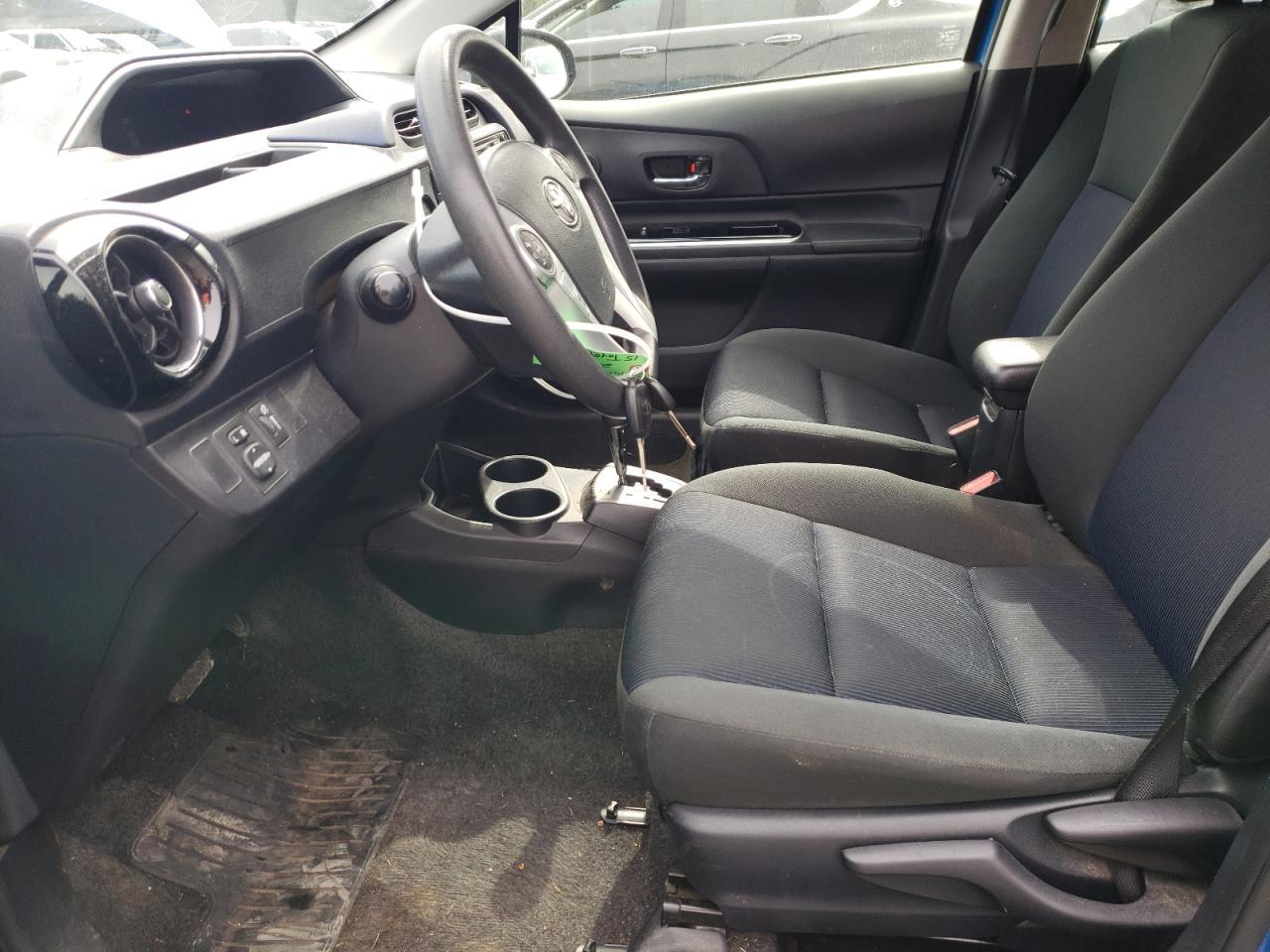 2015 TOYOTA PRIUS C - Image 7