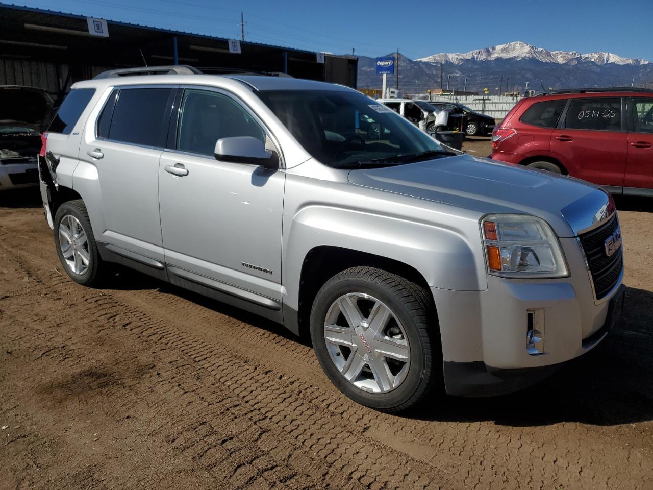 2012 GMC TERRAIN SL - Image 4