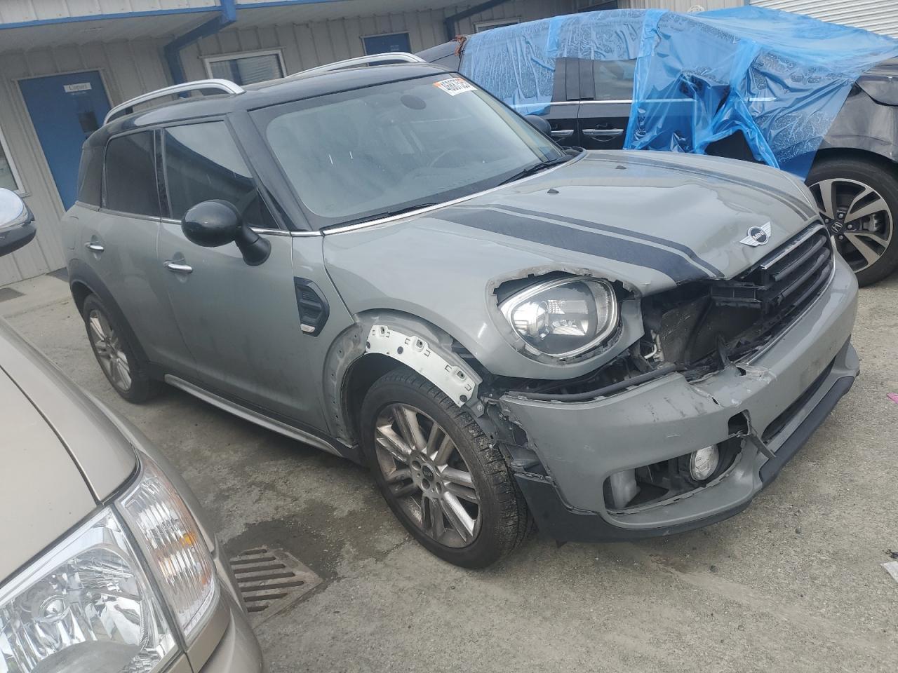 2017 MINI COOPER COU - Image 4