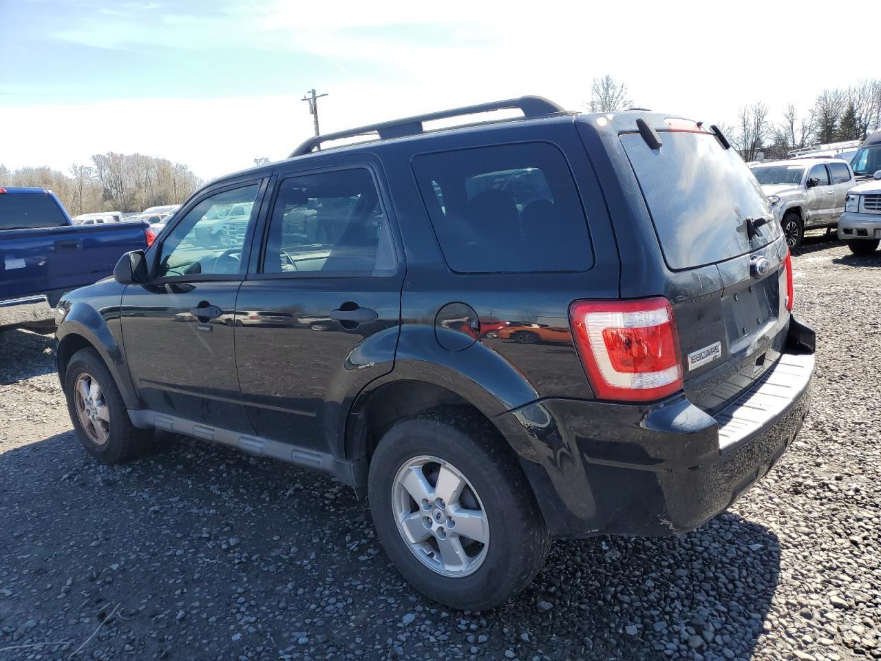 2010 FORD ESCAPE XLT - Фото 2