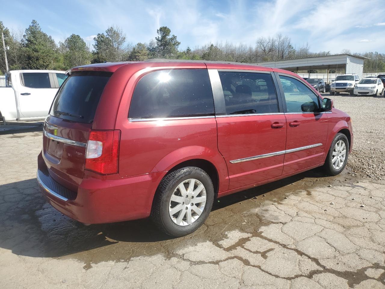 2014 CHRYSLER TOWN & COU - Image 3