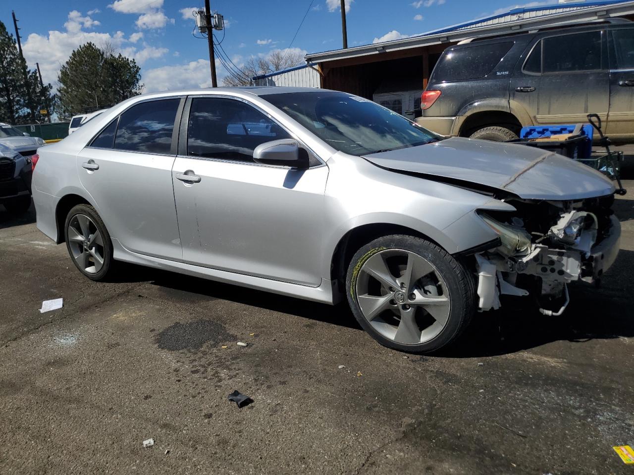 2012 TOYOTA CAMRY SE - Image 4