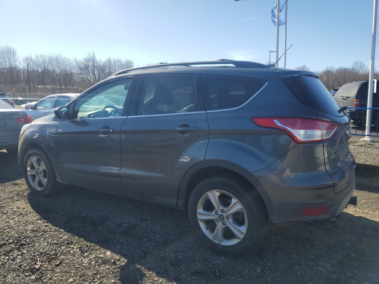 2015 FORD ESCAPE SE - Image 2