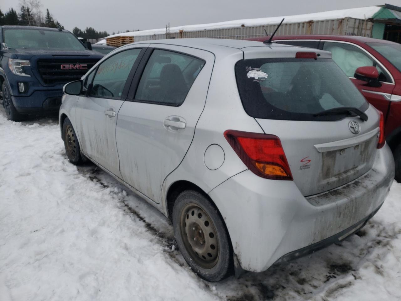 2015 TOYOTA YARIS - Фото 2