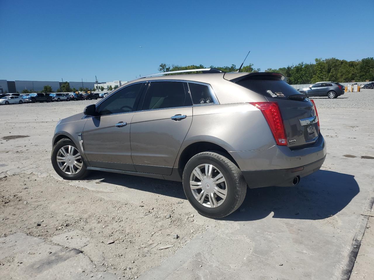2011 CADILLAC SRX LUXURY - Image 2