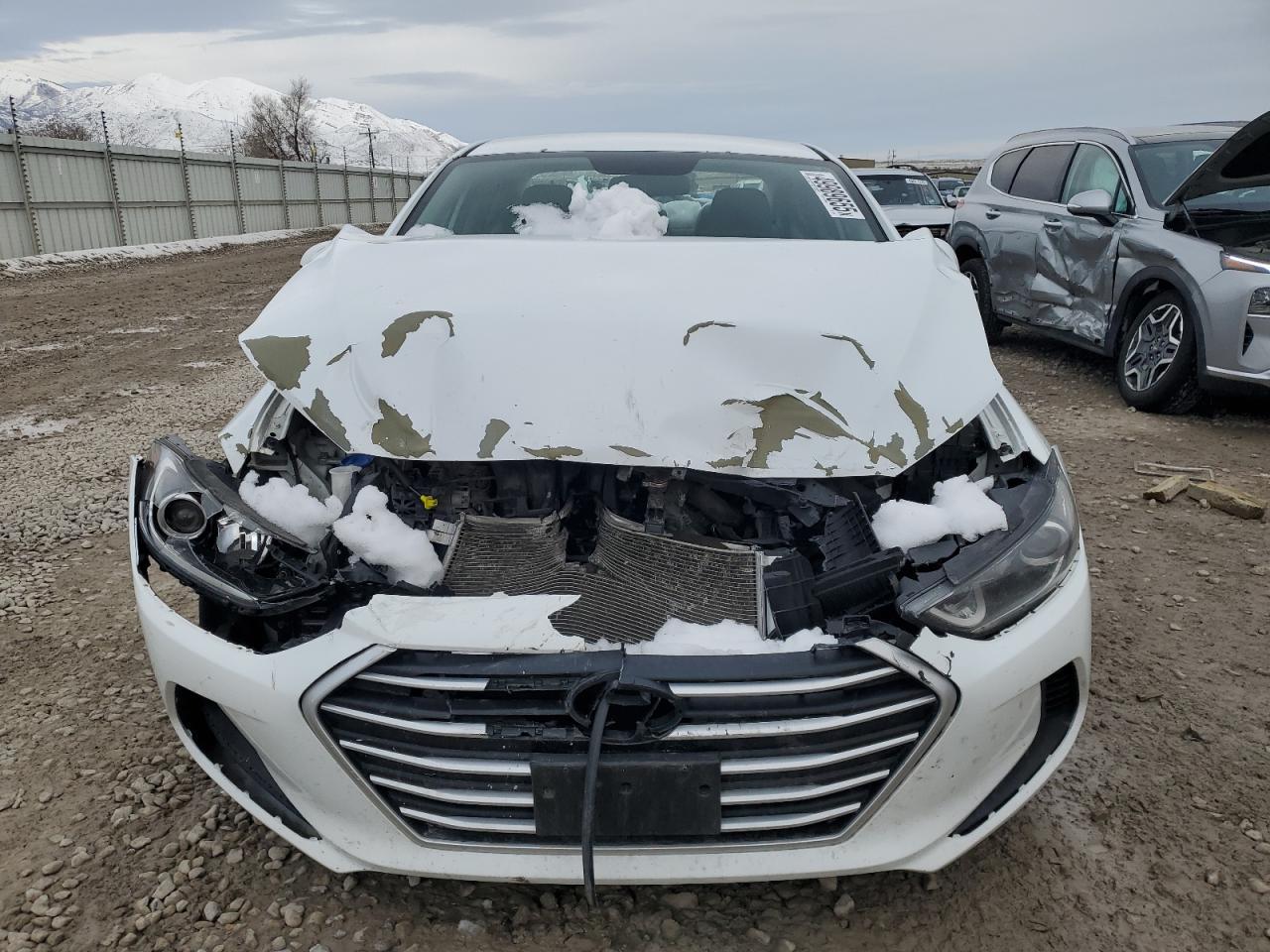 2018 HYUNDAI ELANTRA SE - Image 5