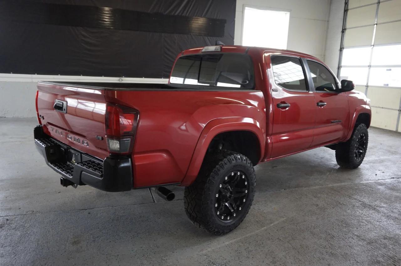 2019 TOYOTA TACOMA DOU - Фото 3