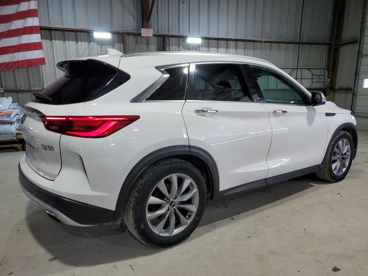 2019 INFINITI QX50 ESSEN - Image 3