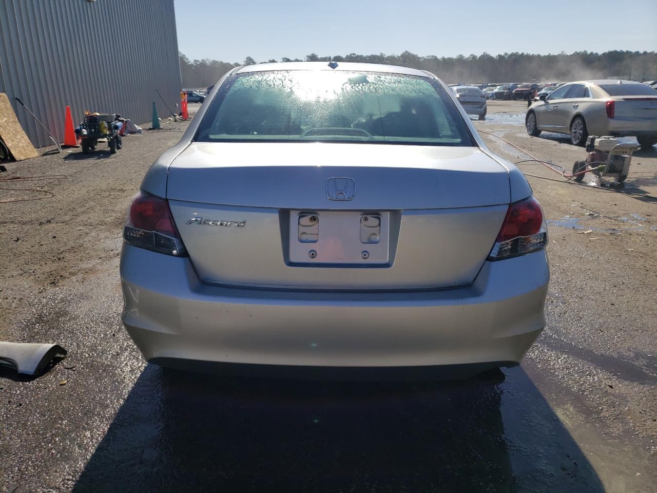 2010 HONDA ACCORD EXL - Image 6