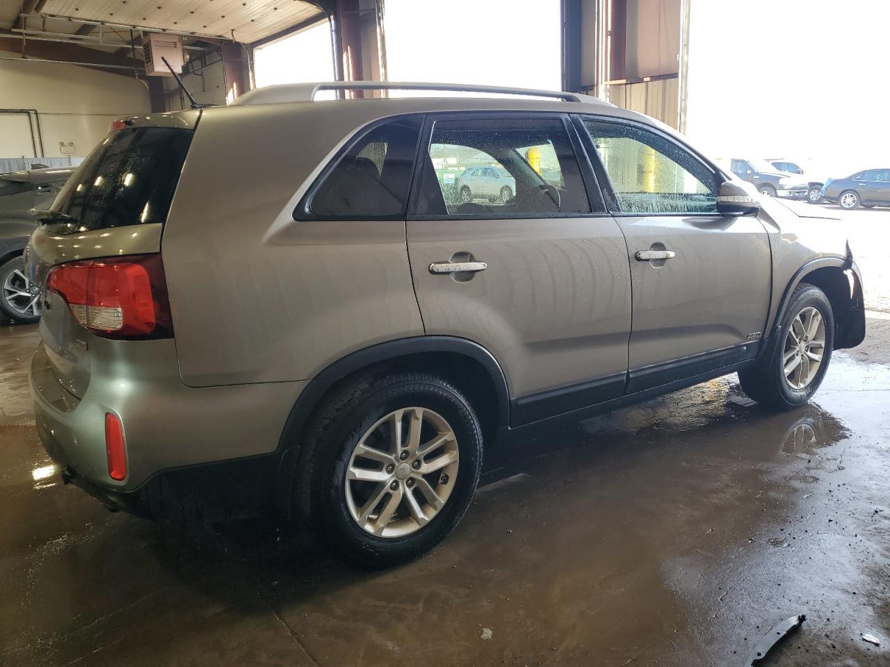 2015 KIA SORENTO LX - Image 3