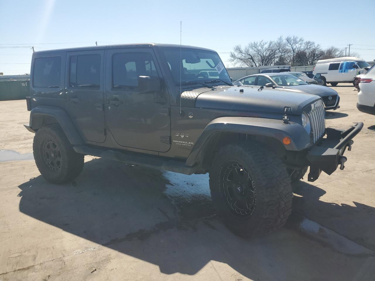 2017 JEEP WRANGLER U - Image 4