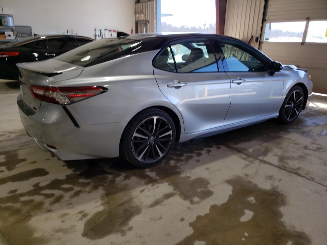 2019 TOYOTA CAMRY XSE - Image 3