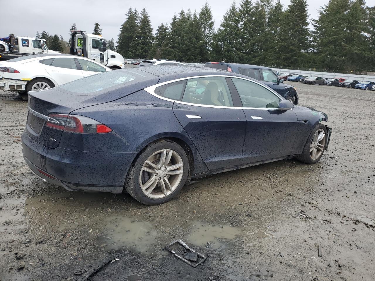 2015 TESLA MODEL S 85 - Image 3