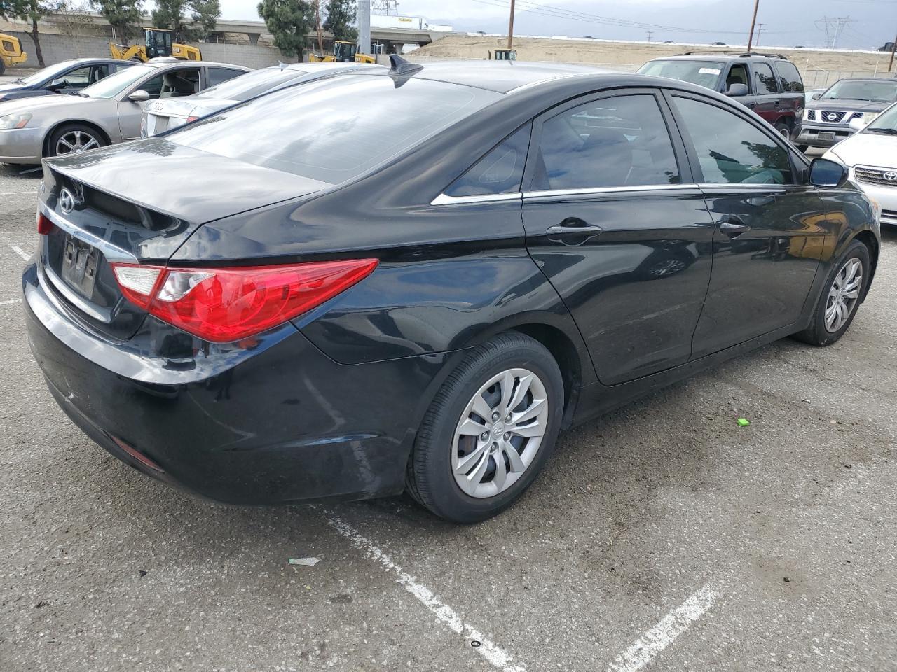 2011 HYUNDAI SONATA GLS - Image 3