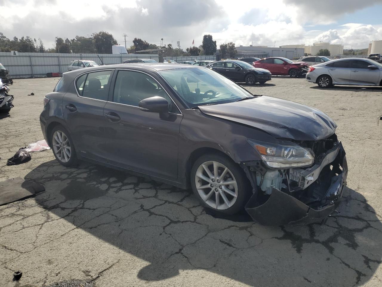 2011 LEXUS CT 200 - Фото 4