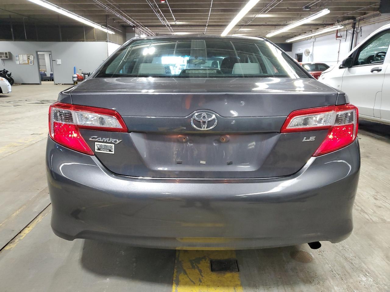 2014 TOYOTA CAMRY L - Image 6