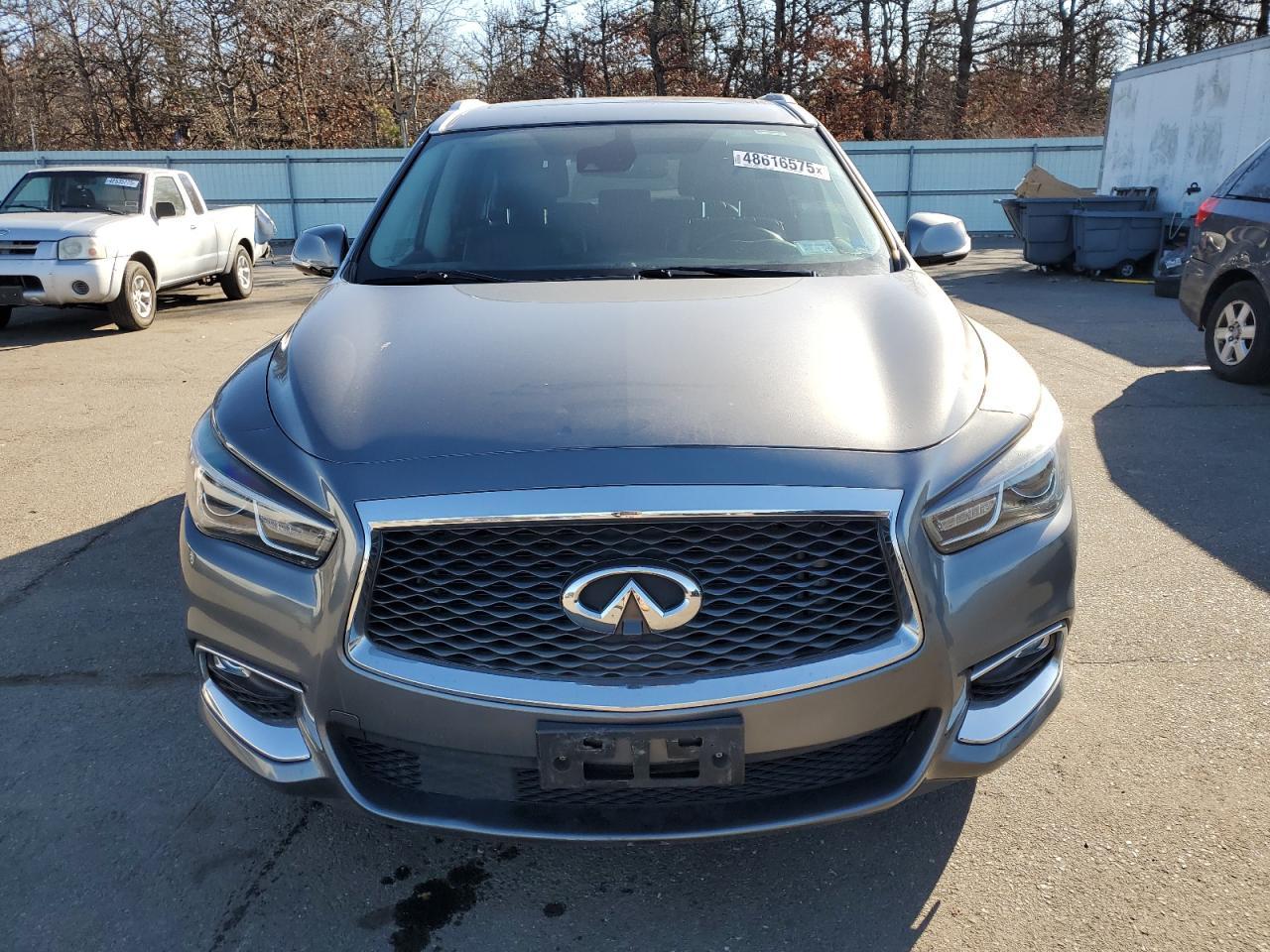 2019 INFINITI QX60 LUXE - Image 5