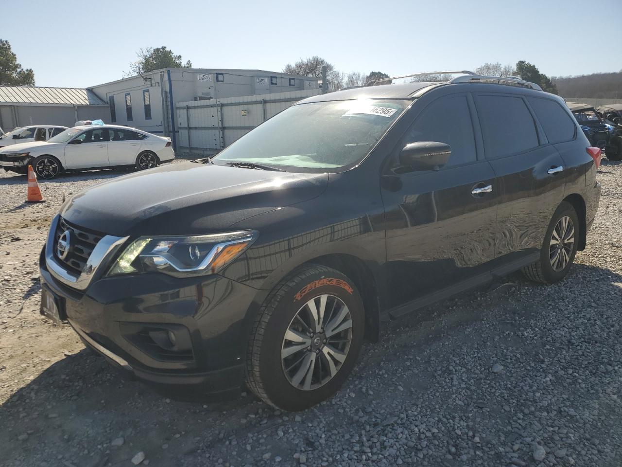 2017 NISSAN PATHFINDER