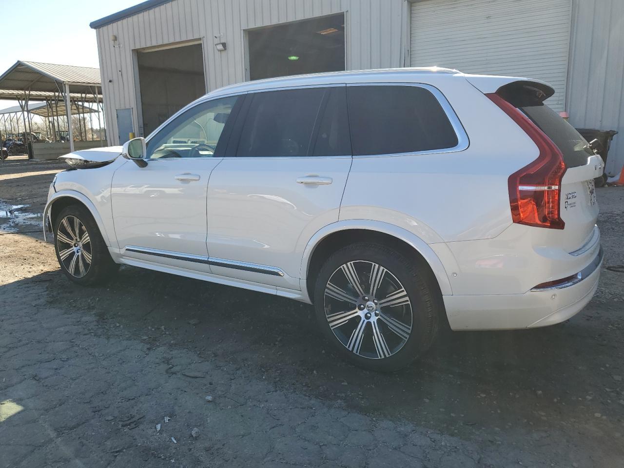 2025 VOLVO XC90 ULTRA - Image 2