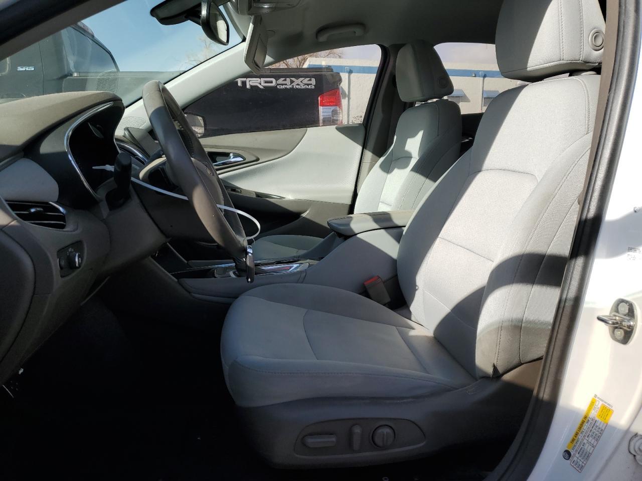 2017 CHEVROLET MALIBU LT - Image 7